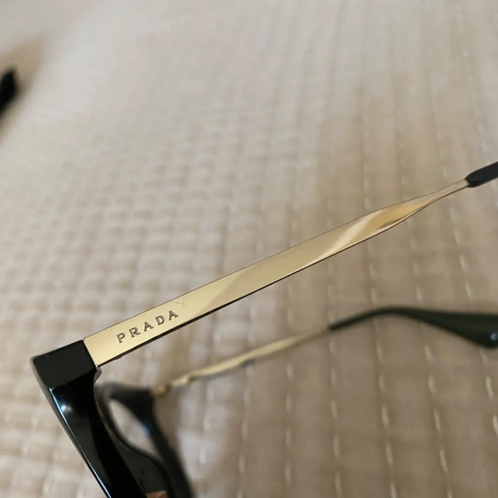Prada frames - Picture 4 of 5